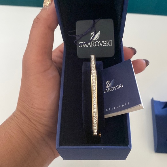 SWAROVSKI GOLD Bangle 🦢 - Picture 1 of 8